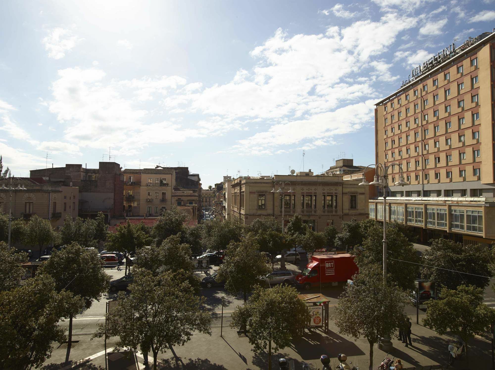 Ferrini Home - Suites Catánia Buitenkant foto