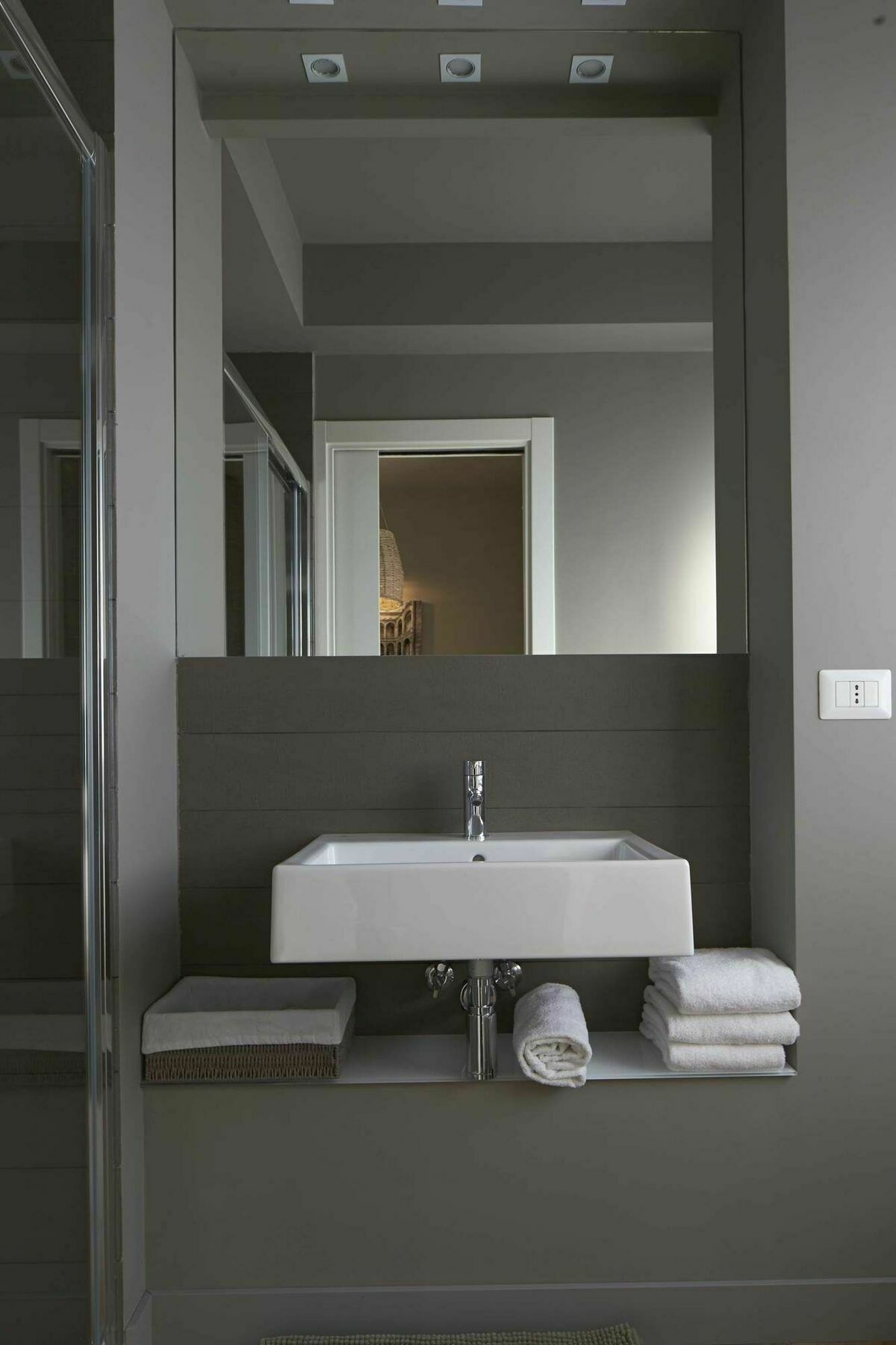 Ferrini Home - Suites Catánia Buitenkant foto